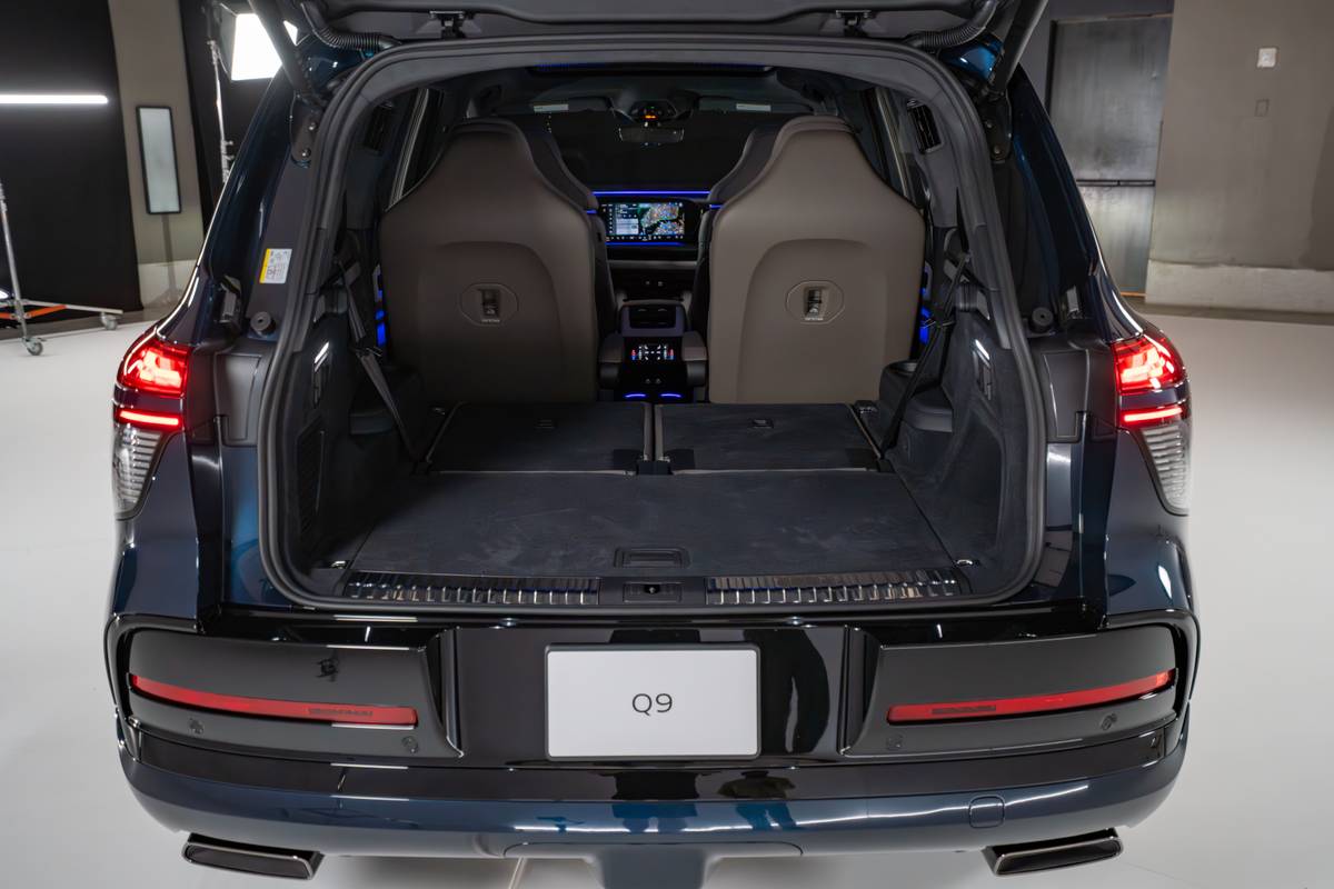 audi q9 2027 24 interior cargo jpg