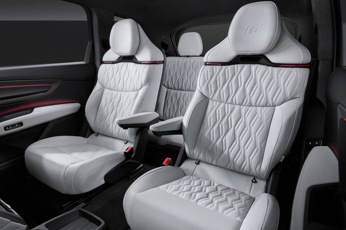 audi q9 2027 interior oem 12 1 1 scaled jpg