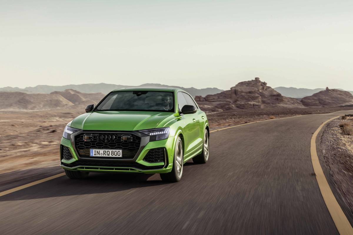 audi-rs-q8-2020-01-angle--dynamic--exterior--front--green.jpg