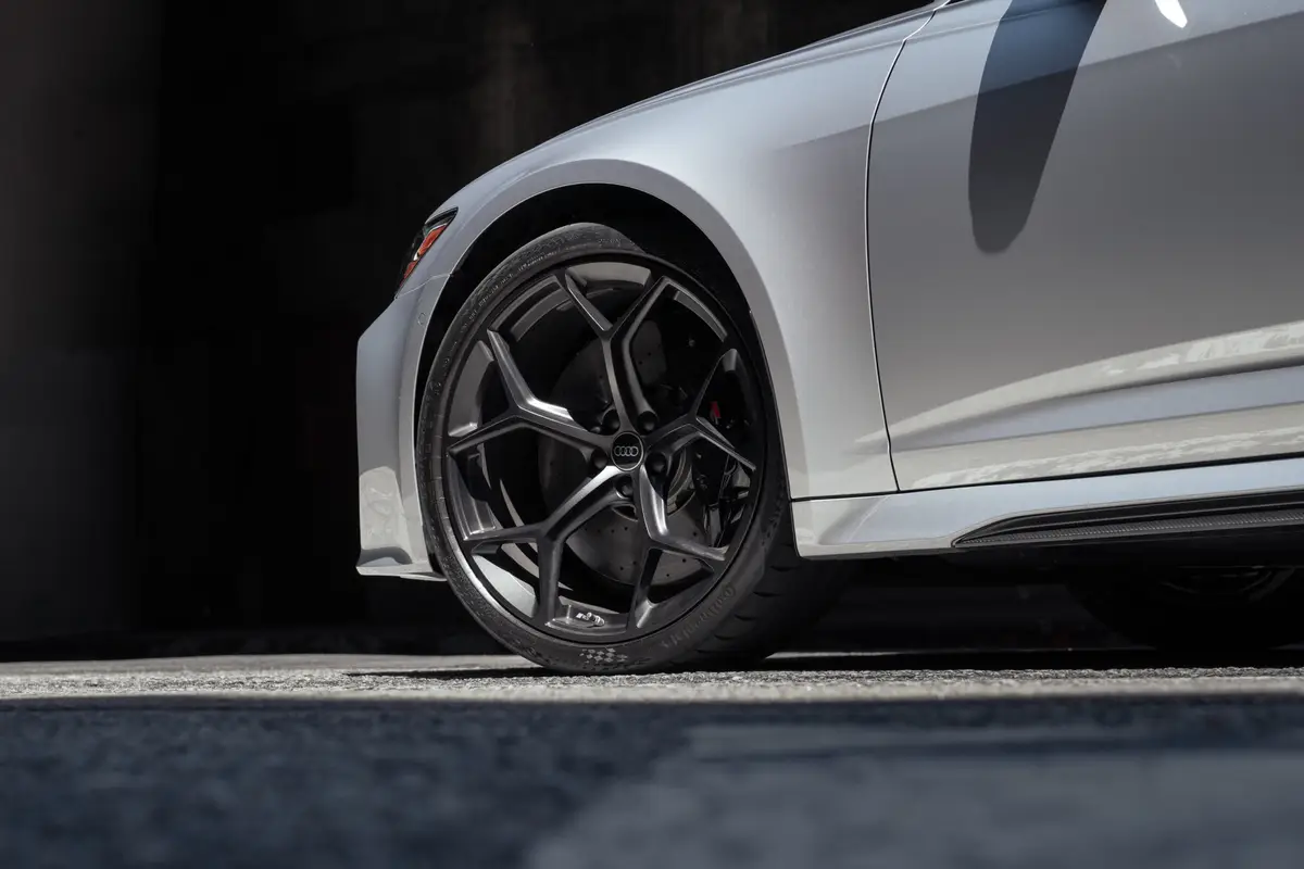 audi rs6 avant 2024 16 exterior wheel scaled jpg