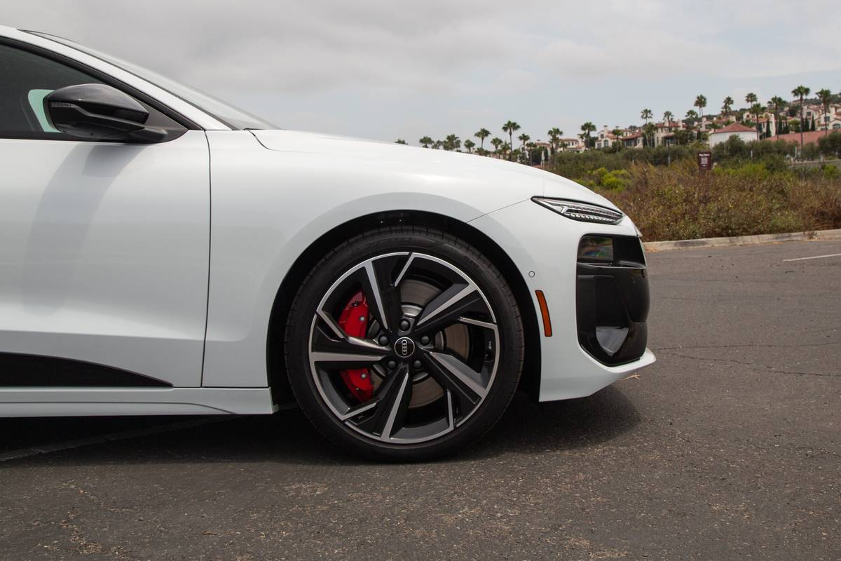 audi s6 e Tron 2026 02 exterior wheel scaled jpg