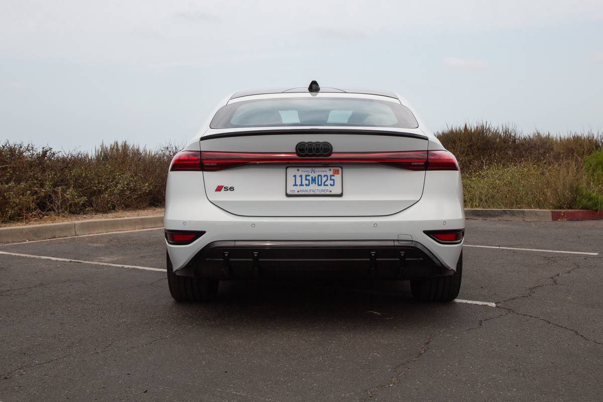 audi s6 e Tron 2026 10 exterior rear jpg
