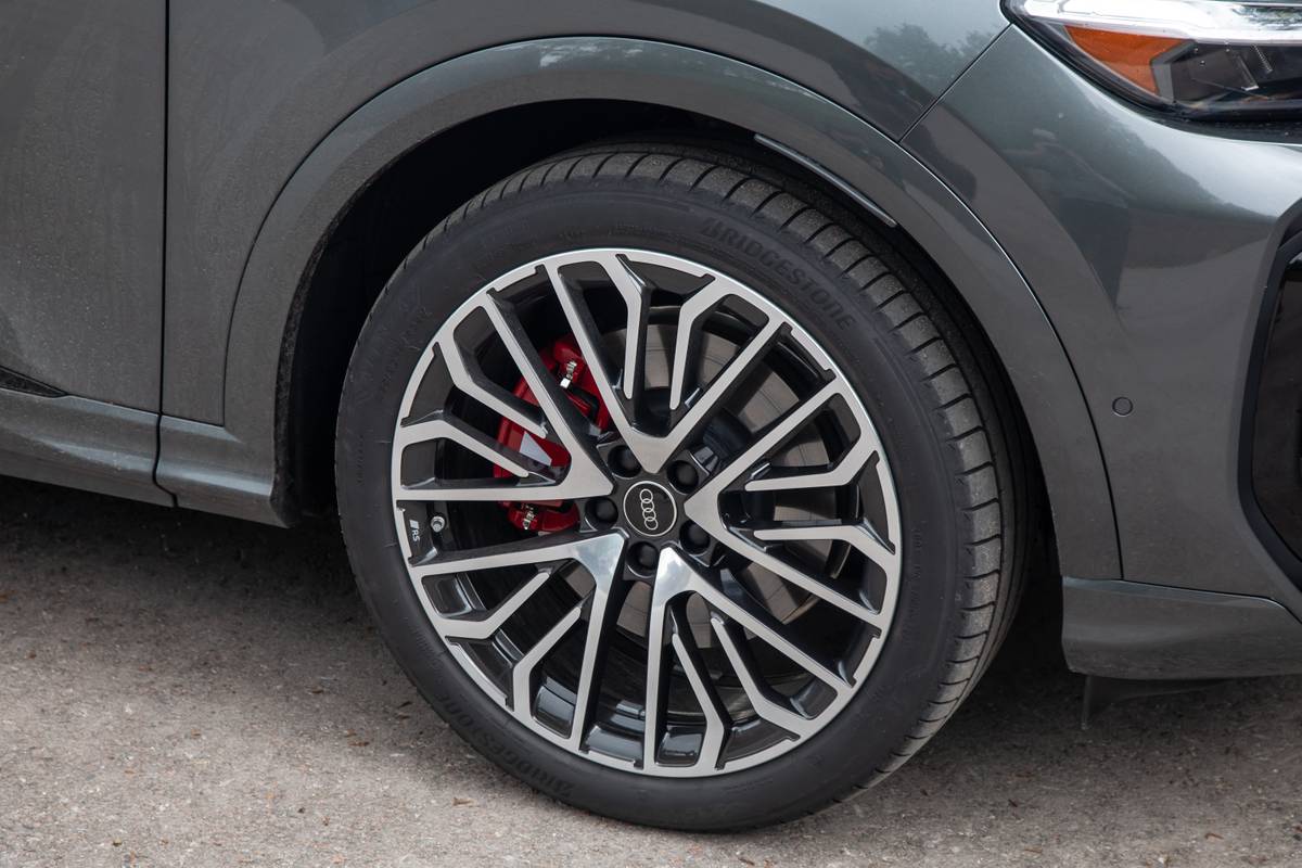 audi sq5 2025 16 exterior wheel jpg