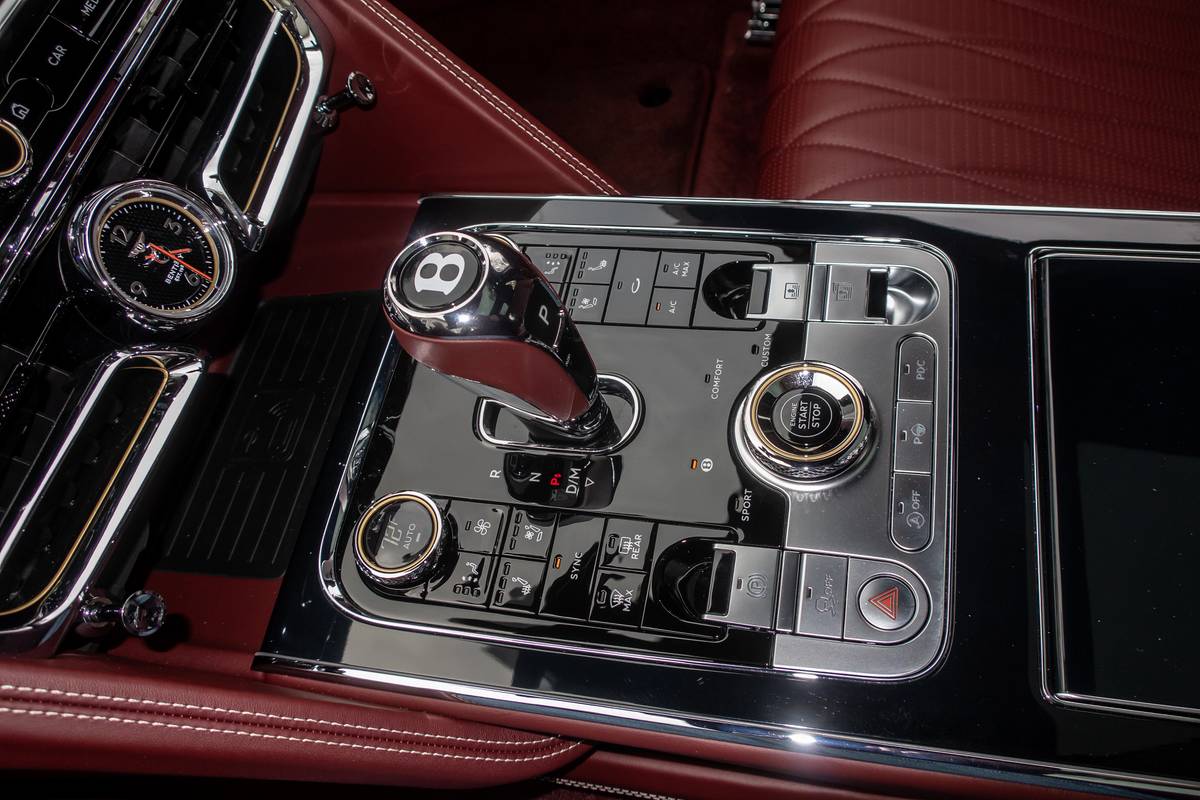 bentley flying spur 2020 24 gearshift  interior jpg
