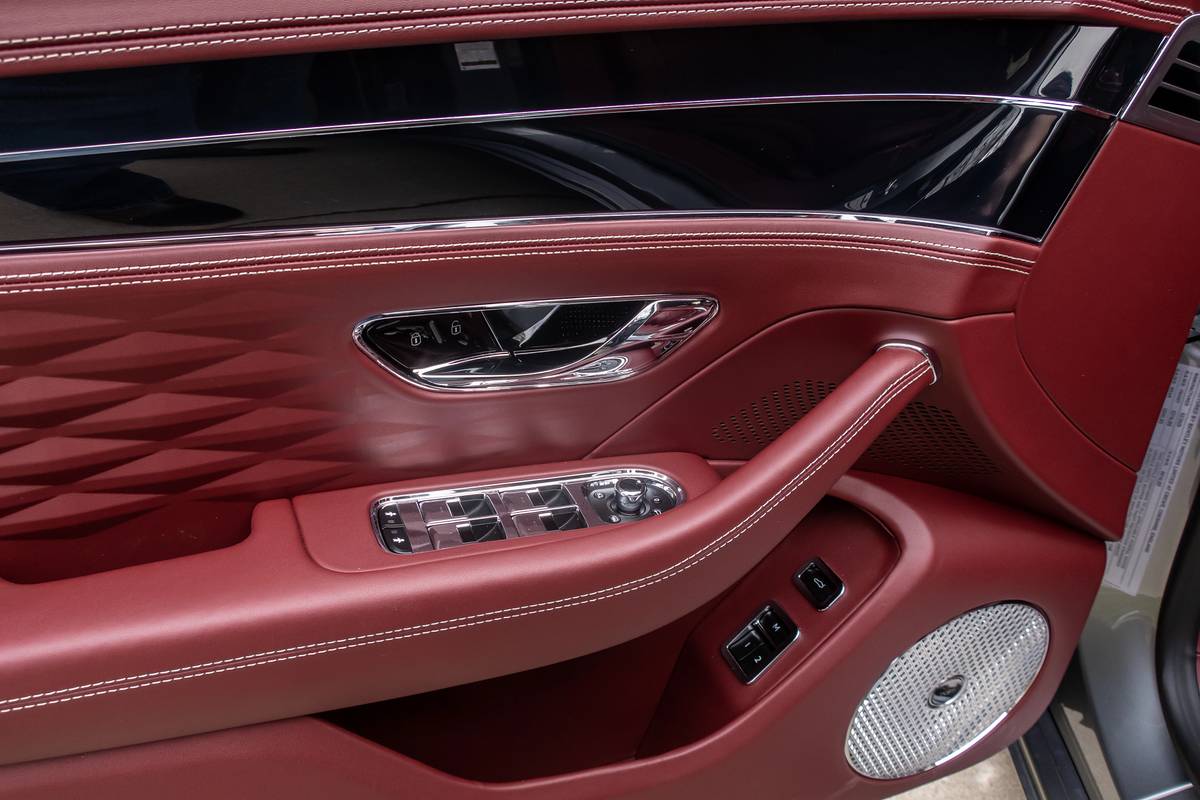 bentley flying spur 2020 33 doors  interior jpg