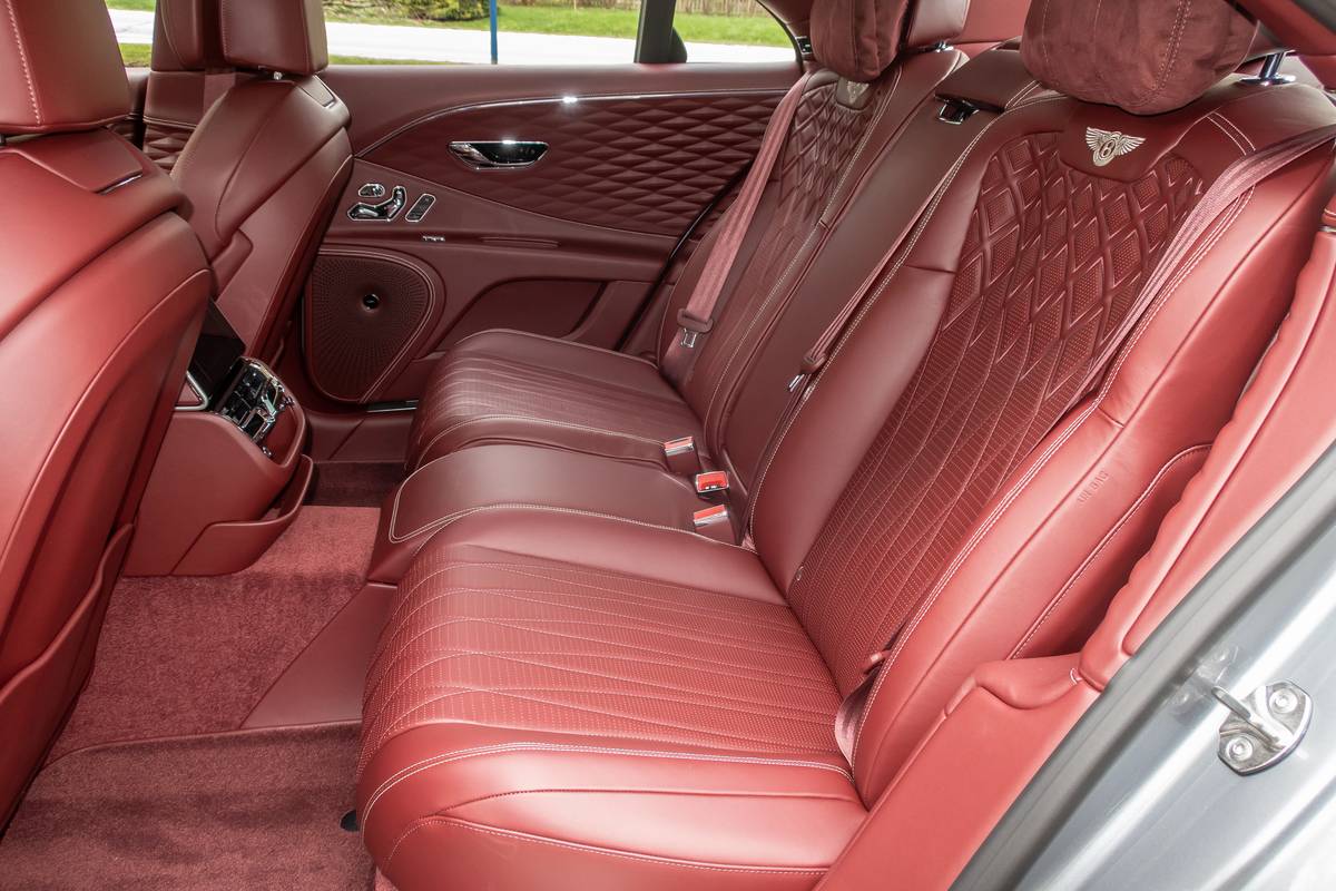 bentley flying spur 2020 34 backseat  interior jpg