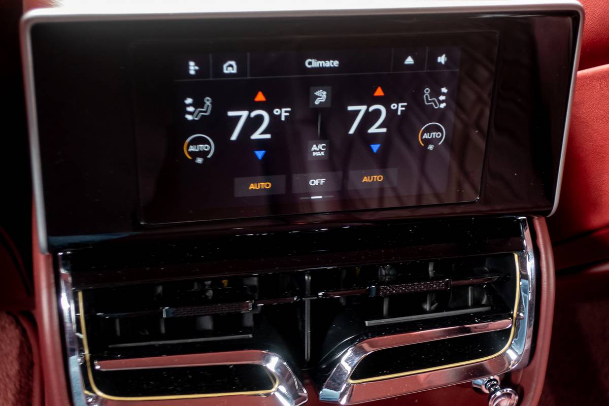 bentley flying spur 2020 36 backseat  climate control  interior jpg