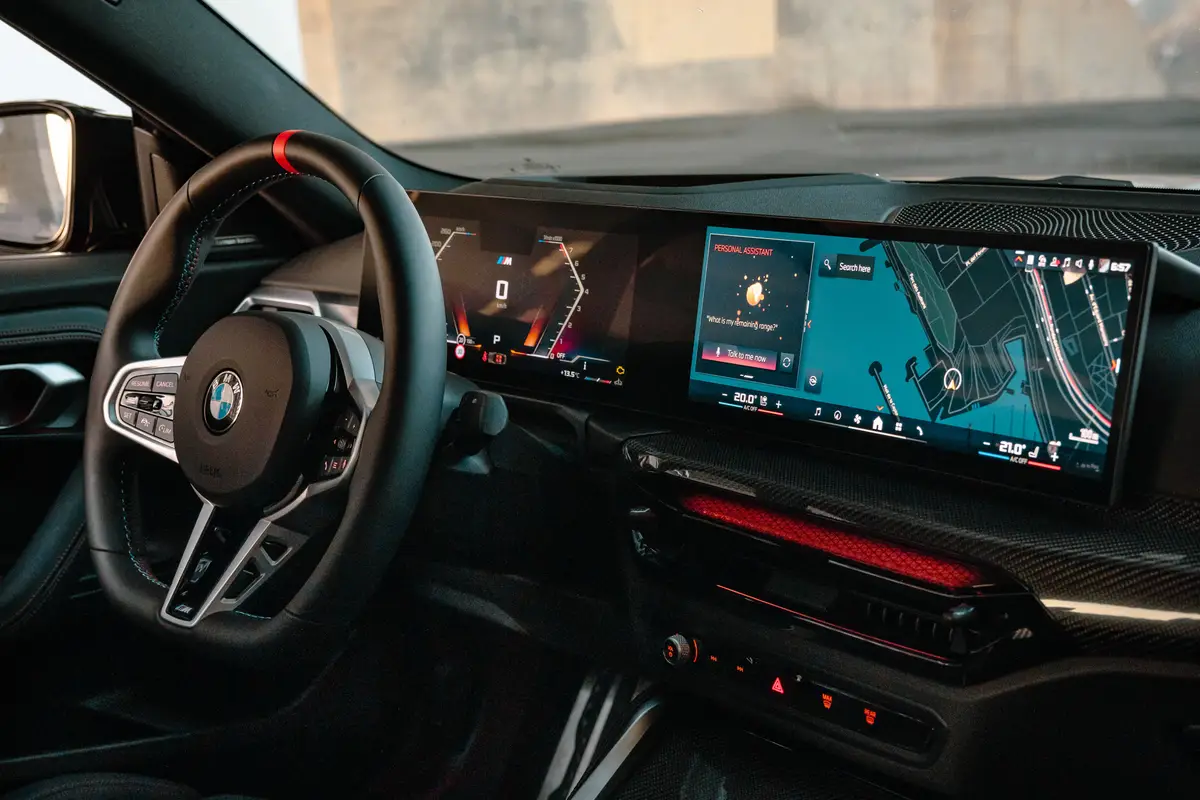 2025 BMW 2 Series Coupe Gets Curved Display and Digital Controls