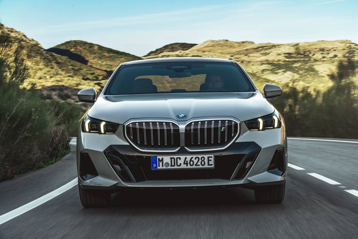 2024 BMW 530 Specs, Price, MPG & Reviews