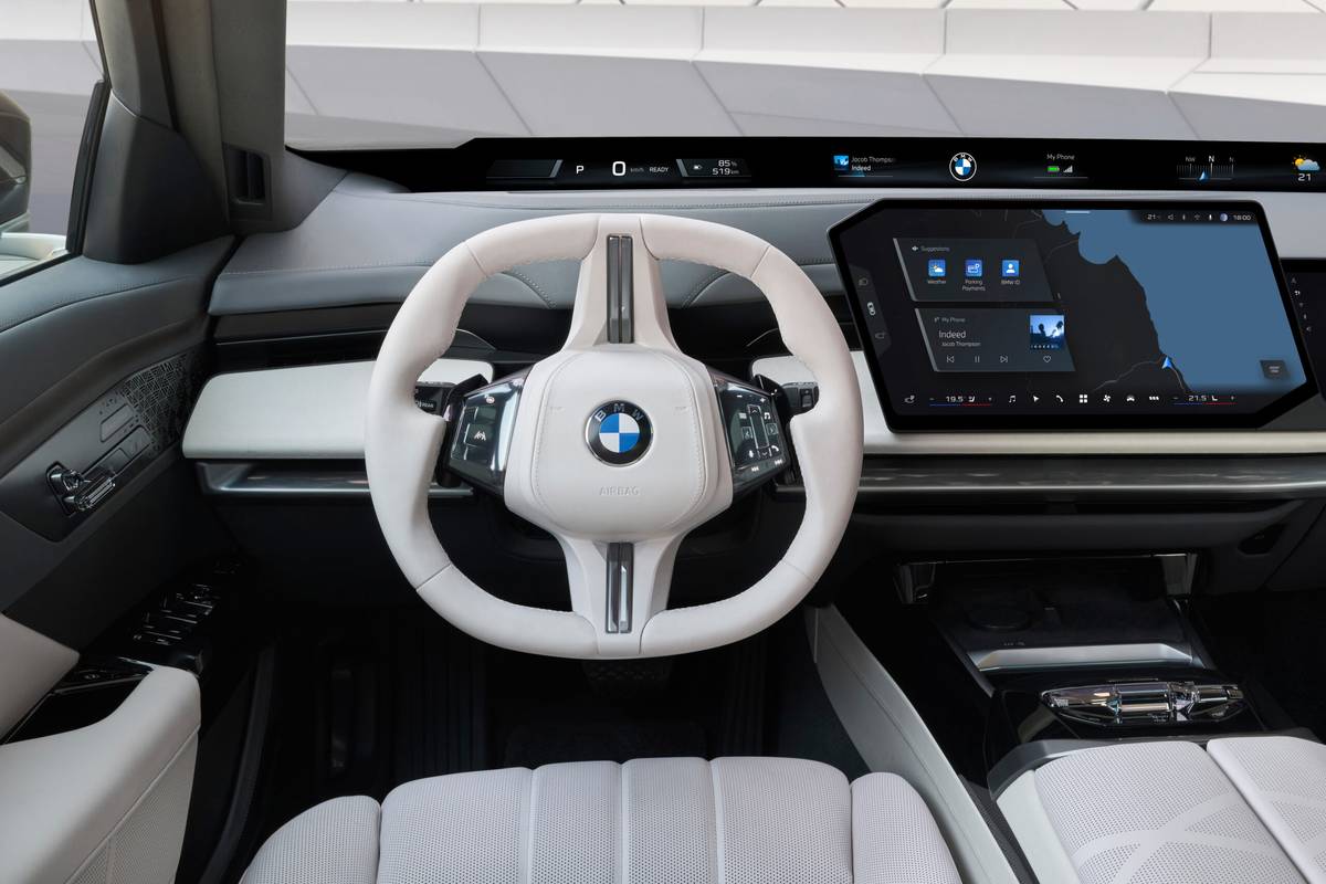 bmw 7 series 2027 08 interior steering wheel oem scaled jpg