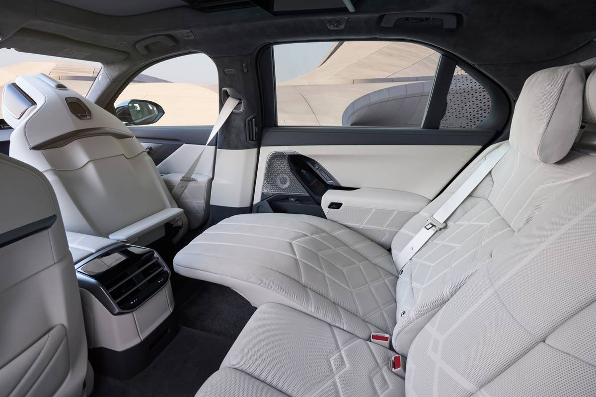 Redesigned BMW 7 Series Gets Automaker’s Dramatic New Interior | Cars.com