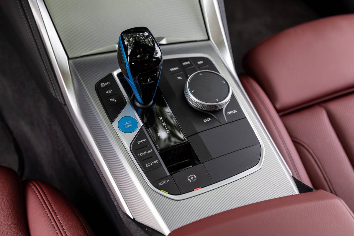 bmw i4 m50 2022 32 interior gearshift scaled jpg