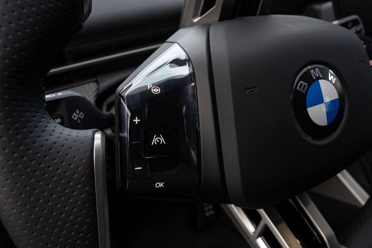 bmw ix3 2027 21 interior steering wheel controls scaled jpg