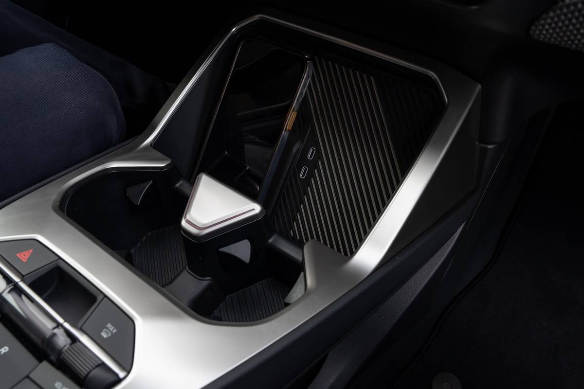 bmw ix3 2027 25 interior charge pad scaled jpg