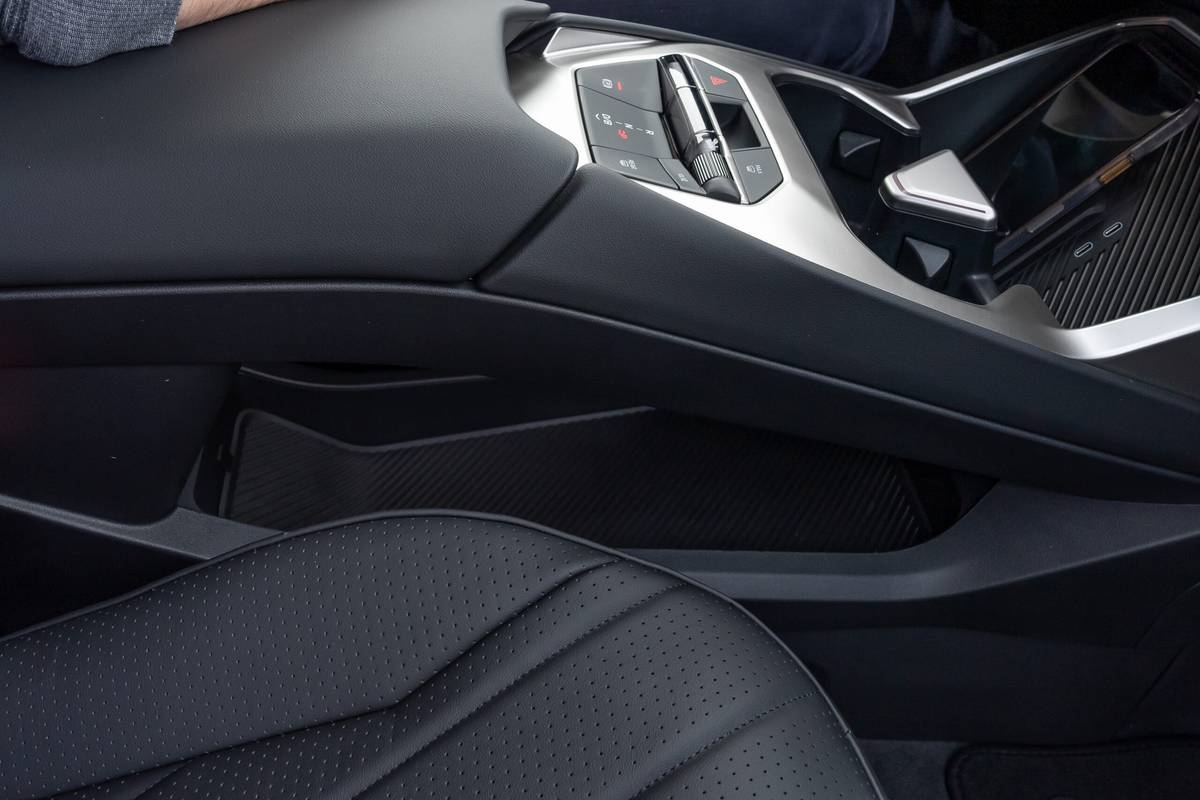 bmw ix3 2027 28 interior center console scaled jpg