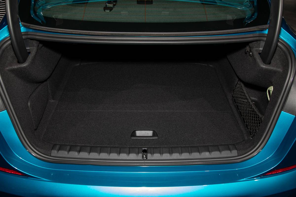 bmw m235i gran coupe 2020 cl 25 trunk jpg