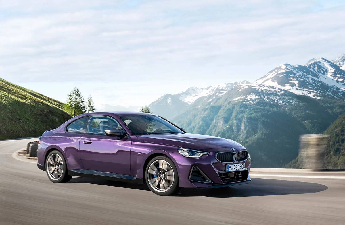 2022 BMW 2 Series Coupe | Manufacturer image