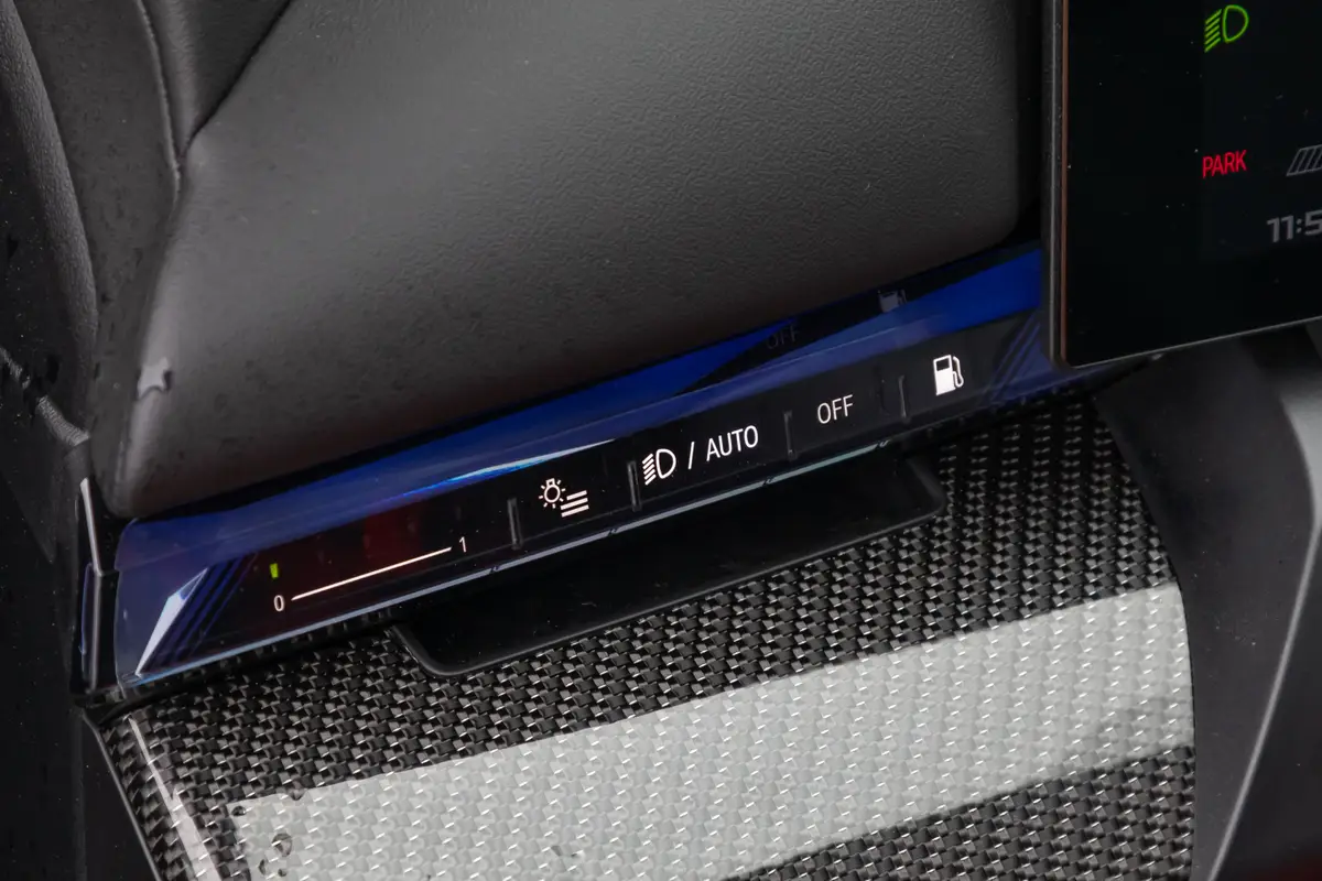 bmw m5 touring 2025 36 interior dashboard controls jpg