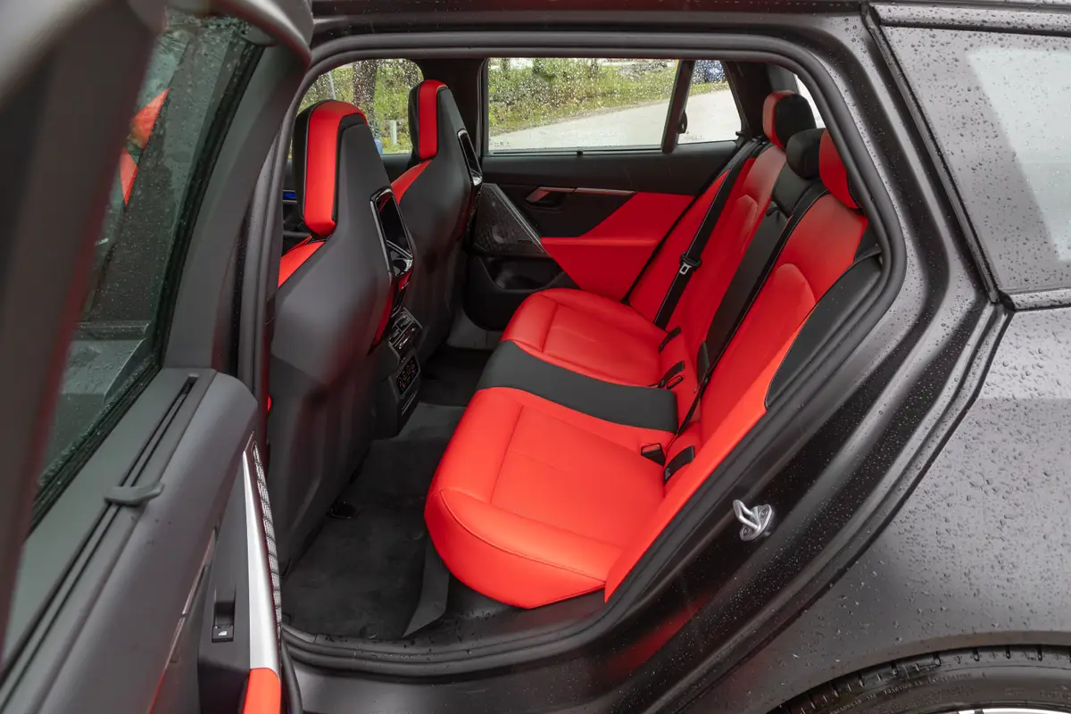 bmw m5 touring 2025 39 interior backseat jpg
