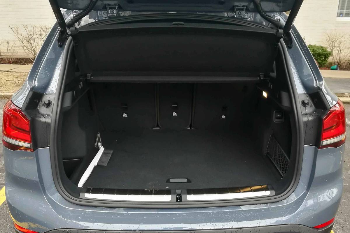 bmw x1 2020 16 interior  trunk jpg