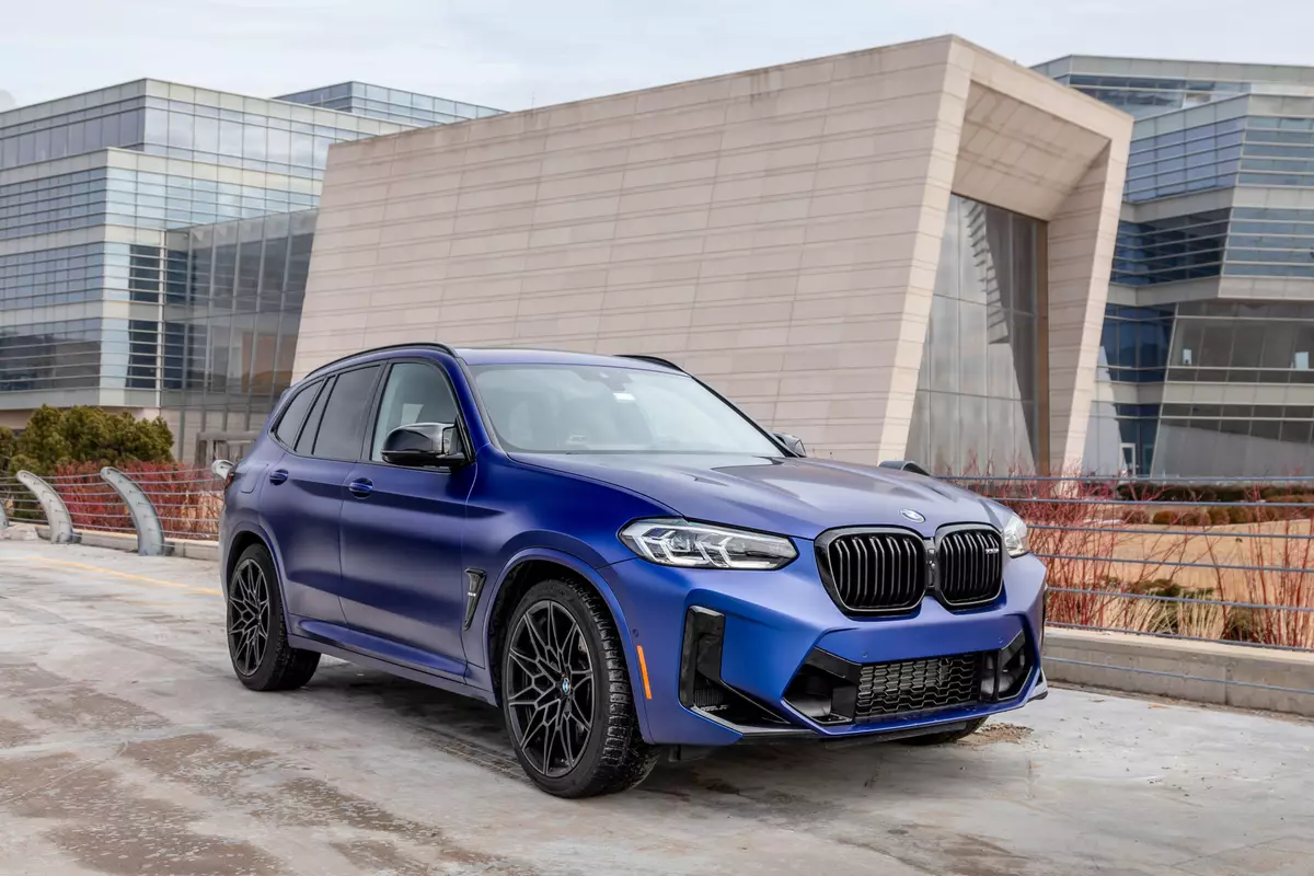 bmw x3 m competition 2022 01 синий внедорожник с передним расположением кузова в масштабе jpg