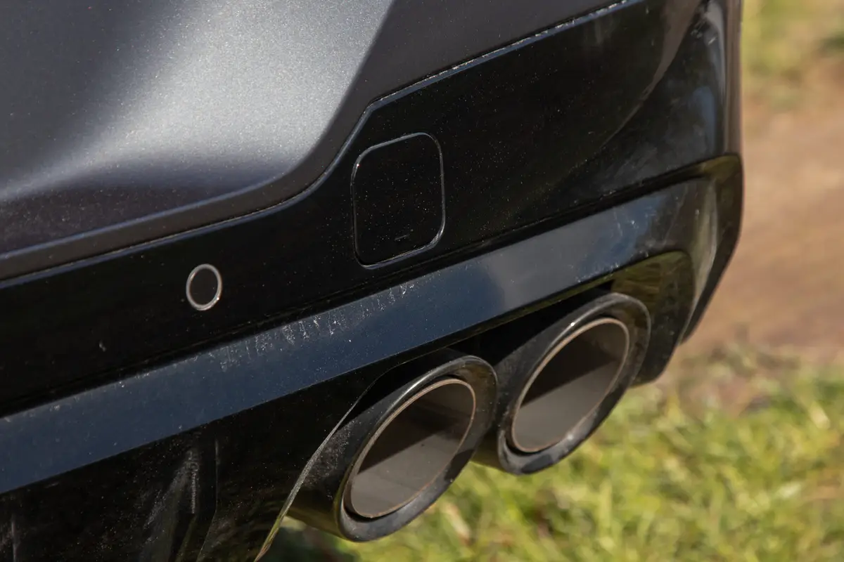 bmw x3 m50 xdrive 2025 13 exterior tailpipe scaled jpg