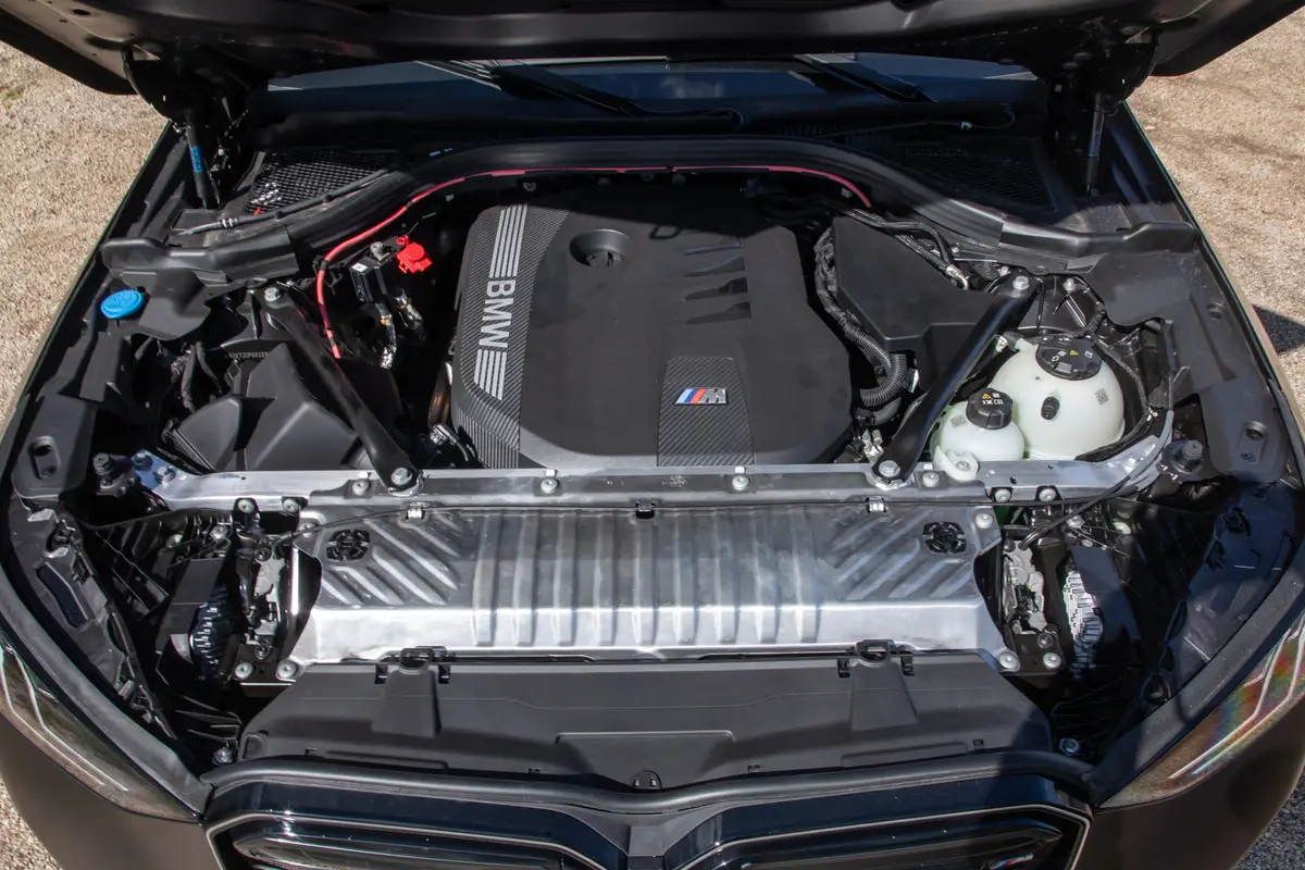 bmw x3 m50 xdrive 2025 15 interior engine scaled jpg