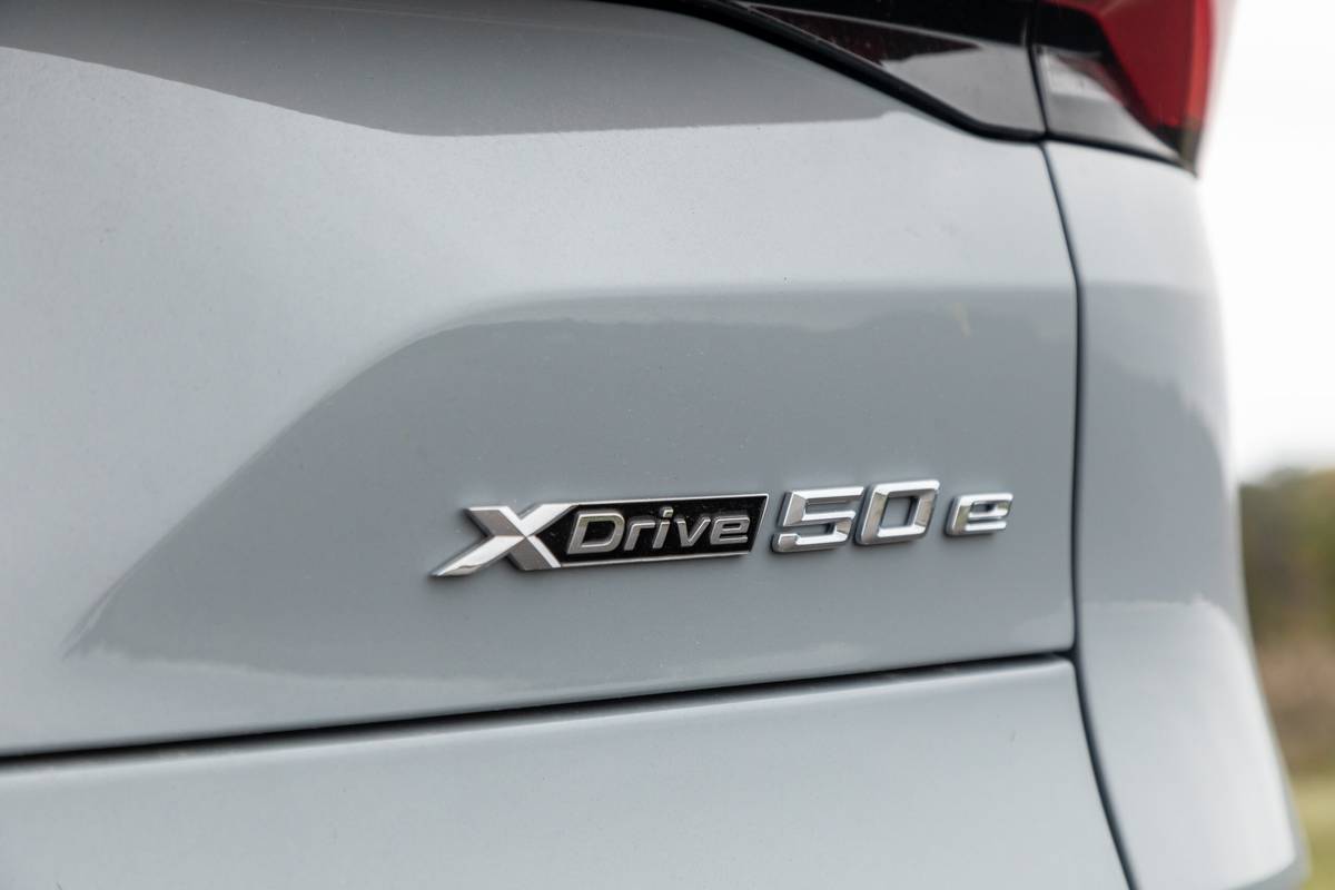 2024 BMW X5 Plug-In Hybrid EV Range: How Far Can It Go on Electricity  Alone?