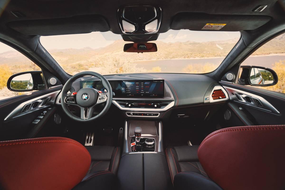 2024 BMW XM Specs, Price, MPG & Reviews