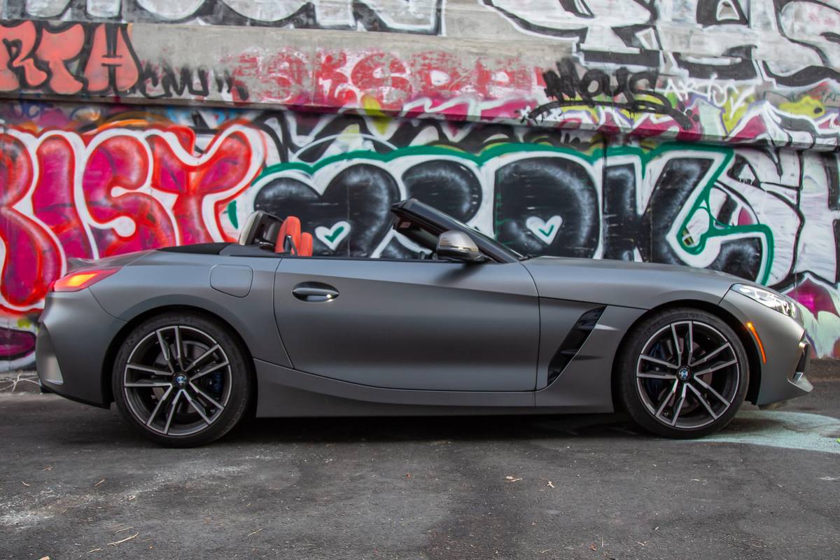 bmw z4 m40i sdrive 2020 12 внешний профиль серебристые текстуры и узоры urban jpg