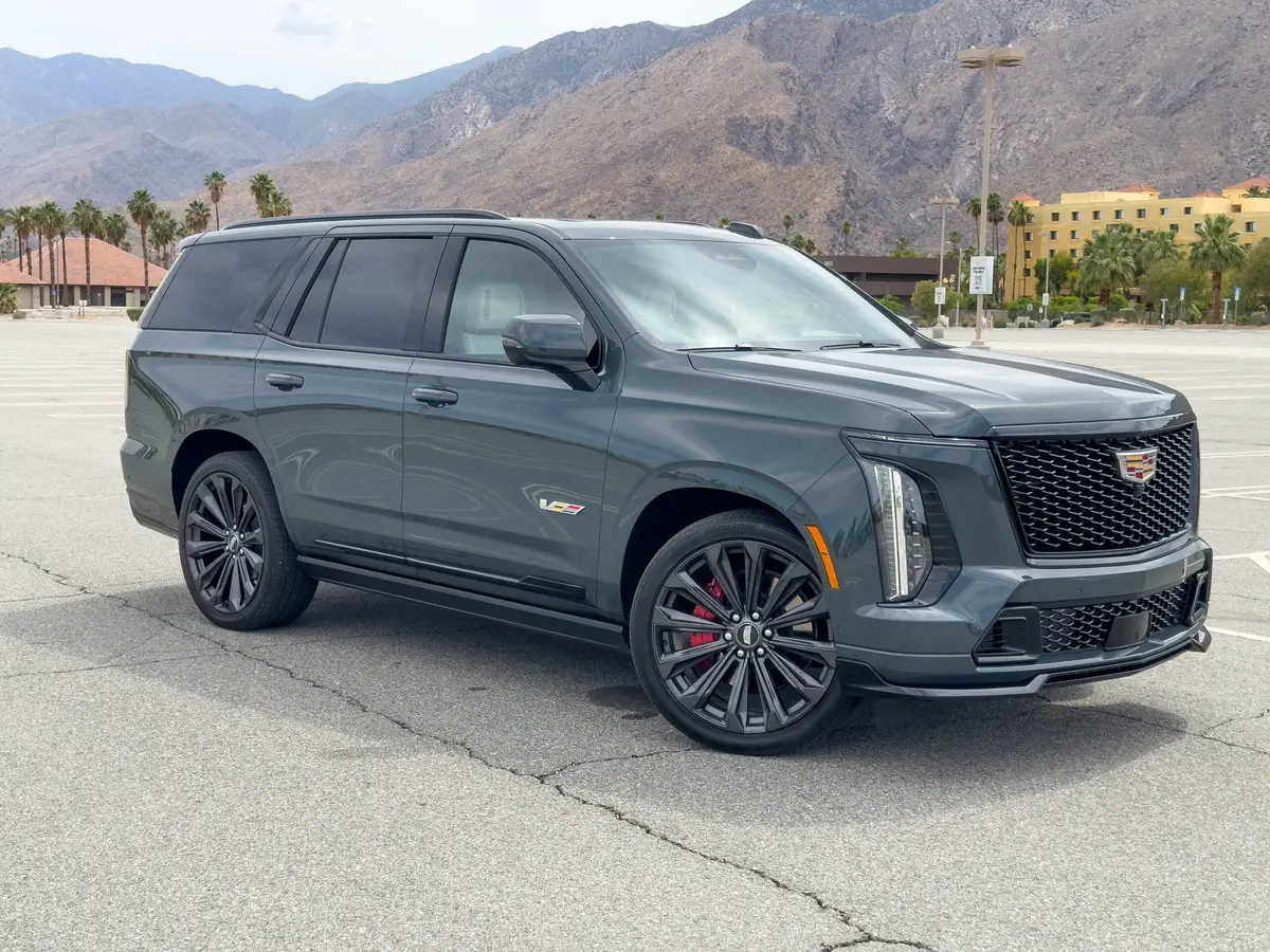 cadillac escalade v 2025 01 exterior front angle scaled jpg