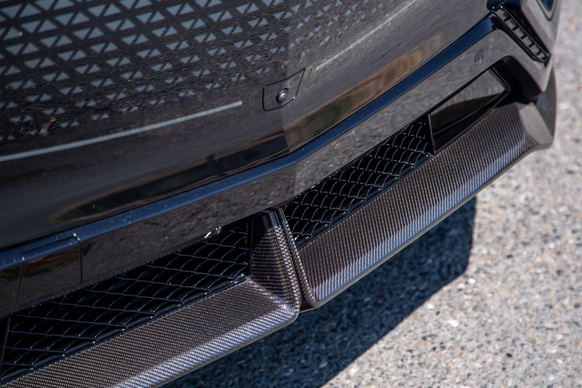 cadillac lyriq v 2026 11 exterior front detail scaled jpg