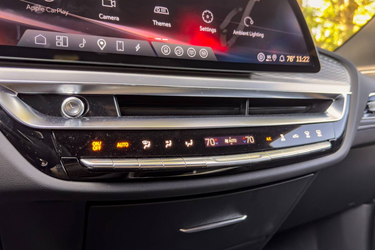 cadillac lyriq v 2026 34 interior climate control scaled jpg