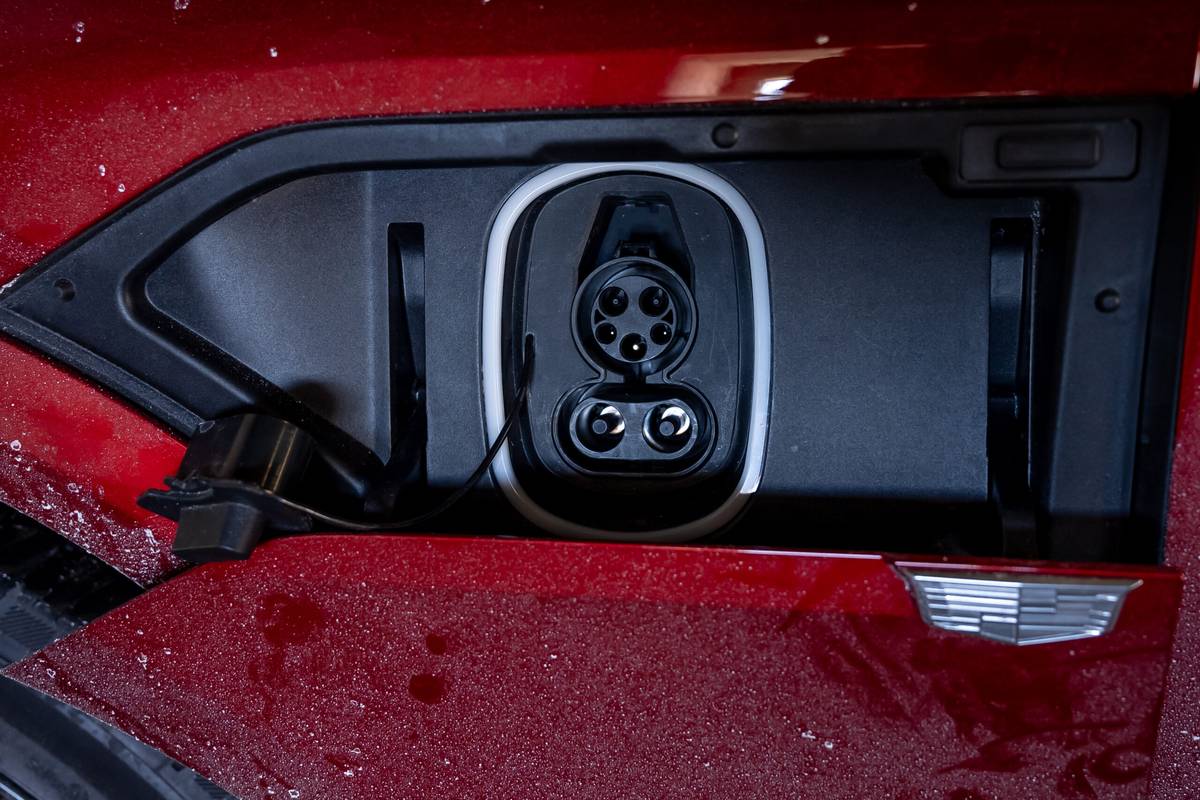 cadillac lyriq v premium 2026 03 exterior charging scaled jpg