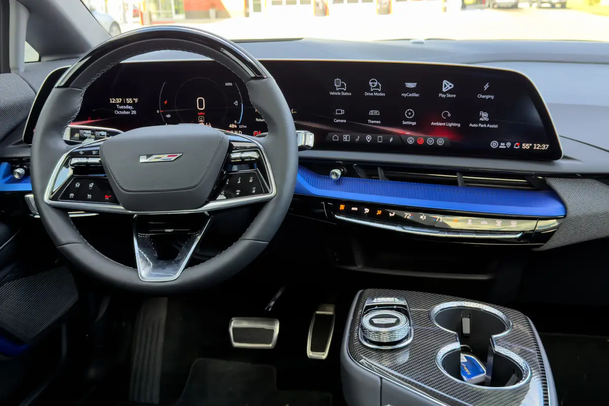 cadillac optiq v 2026 17 interior steering wheel scaled jpg