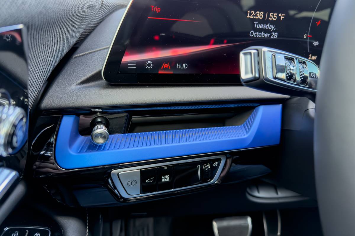 cadillac optiq v 2026 24 interior dashboard controls scaled 1 jpg