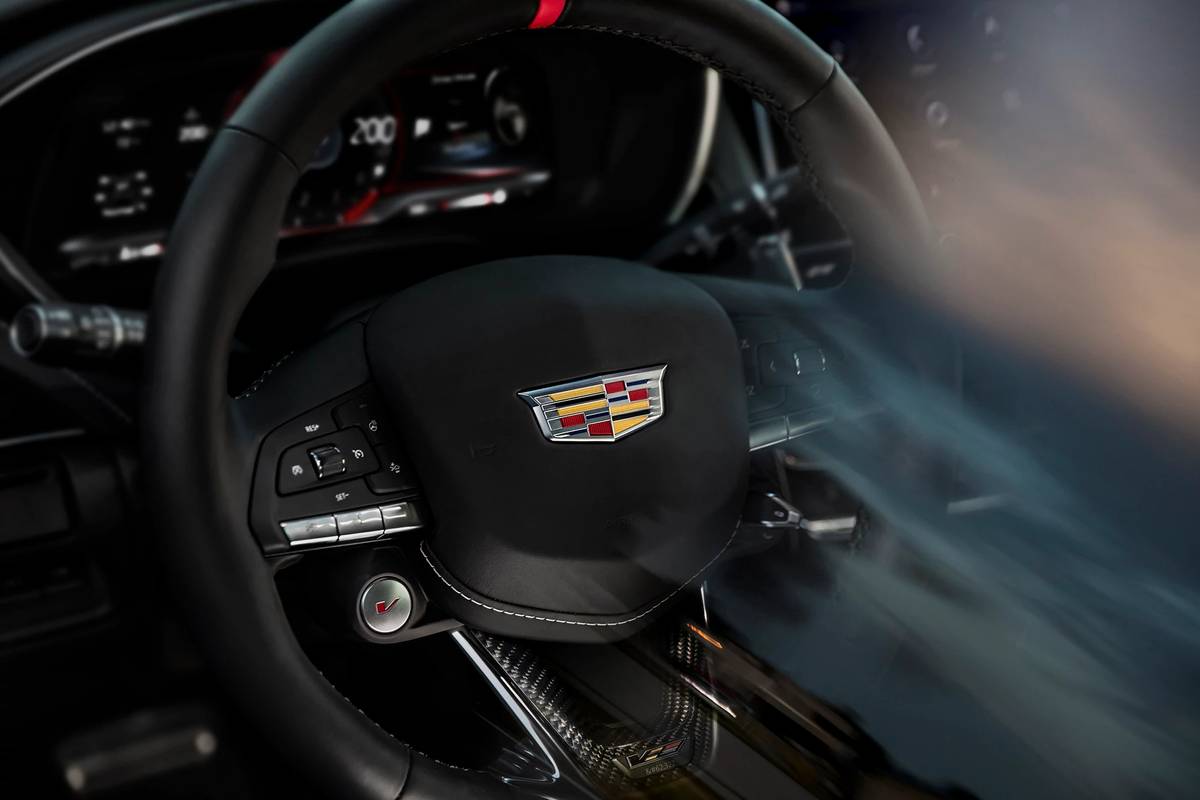 2022 Cadillac V-Series Blackwing steering wheel