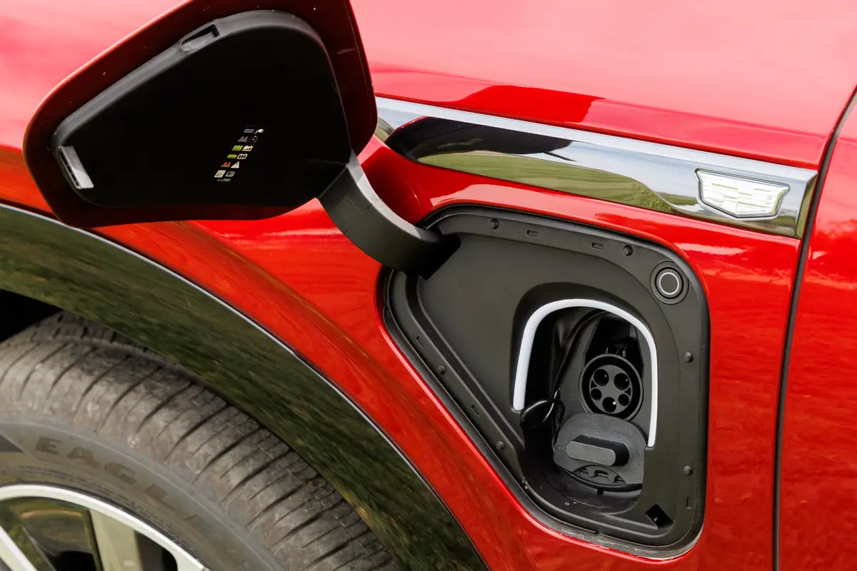 cadillac vistiq sport 2026 15 exterior charge port scaled jpg