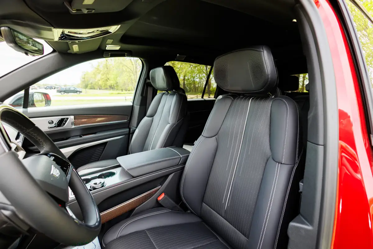 cadillac vistiq sport 2026 23 interior front row seat scaled jpg