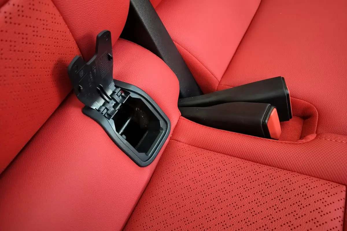 chevrolet blazer ev 2026 interior csc 02 jpg
