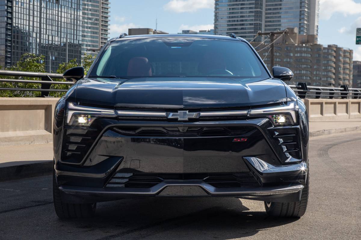 chevrolet blazer ev ss 2025 02 exterior front scaled jpg