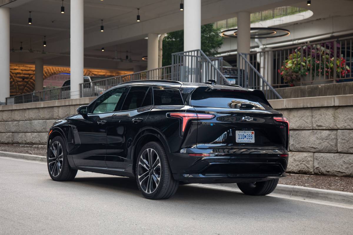 chevrolet blazer ev ss 2025 08 exterior rear angle scaled jpg
