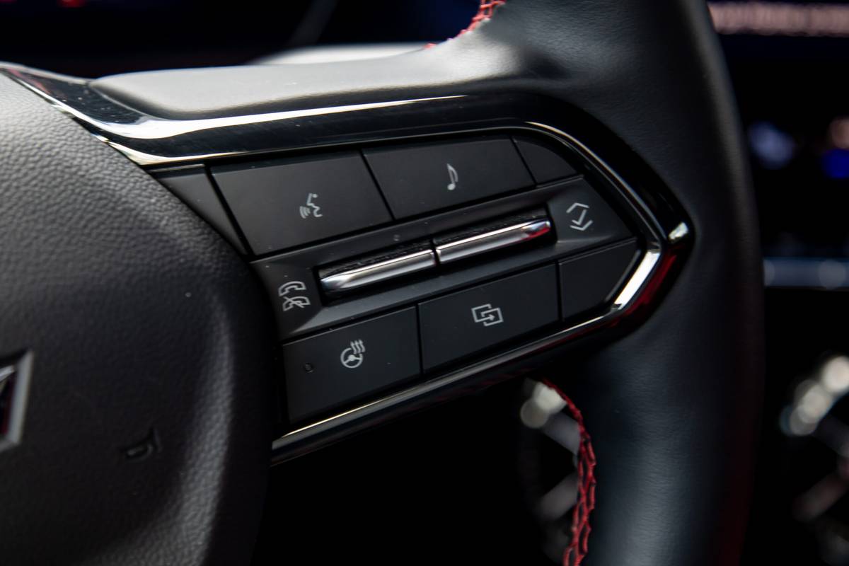chevrolet blazer ev ss 2025 22 interior steering wheel controls scaled jpg