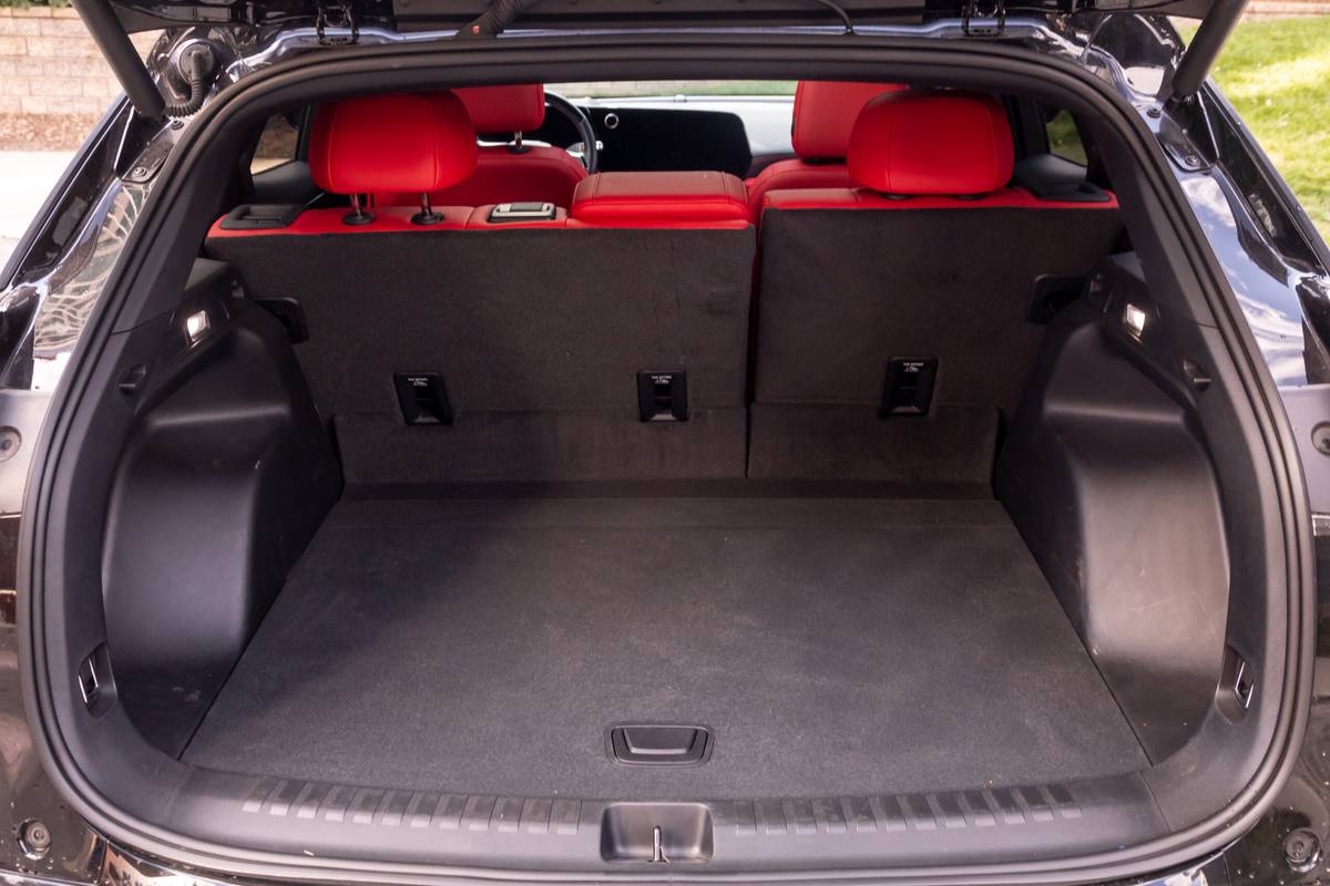 chevrolet blazer ev ss 2025 54 interior cargo scaled jpg