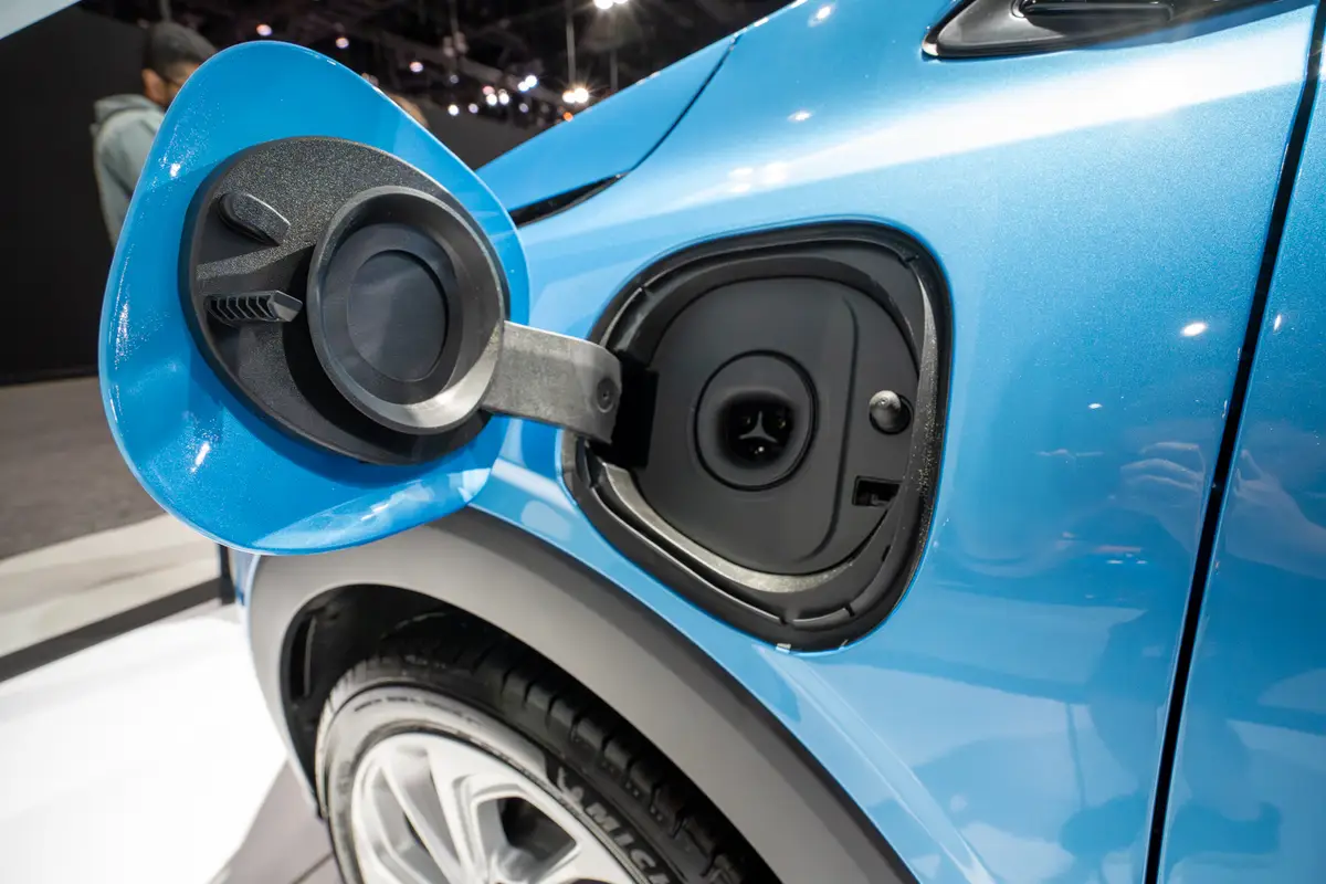 chevrolet bolt 2027 15 exterior charge port jpg