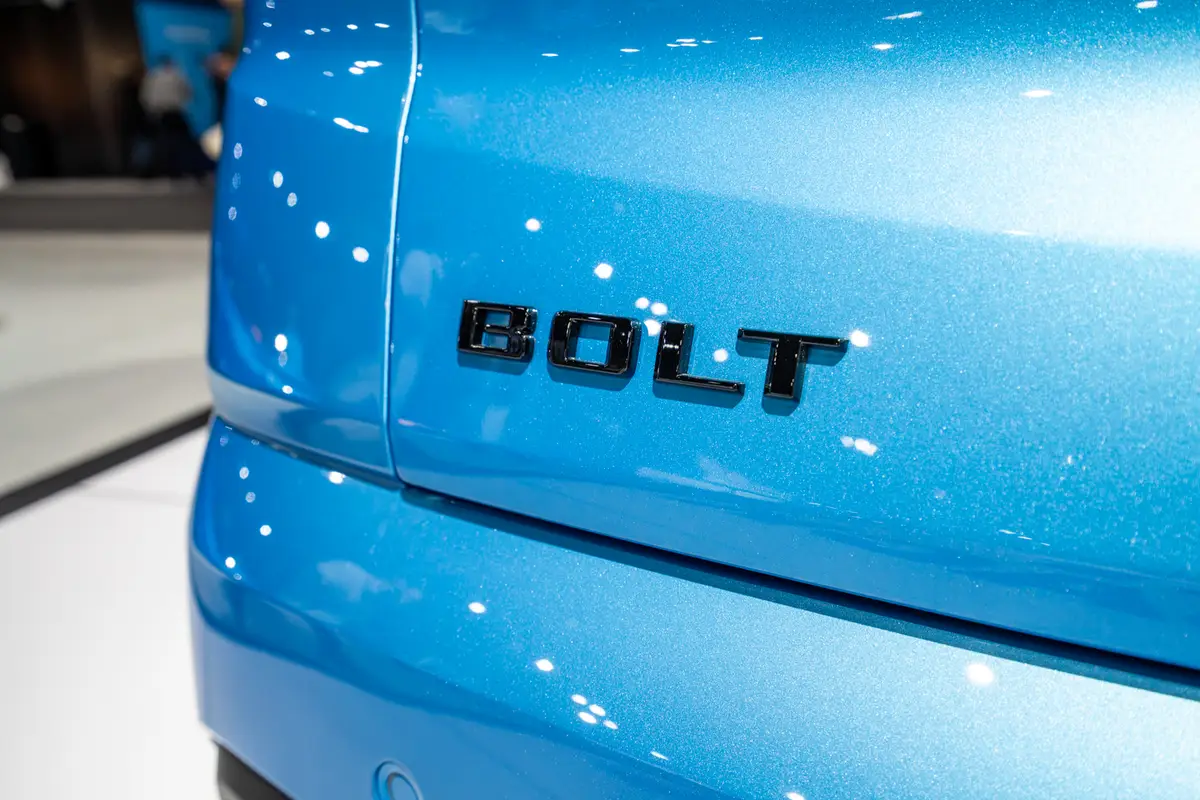 chevrolet bolt 2027 18 exterior rear badge jpg