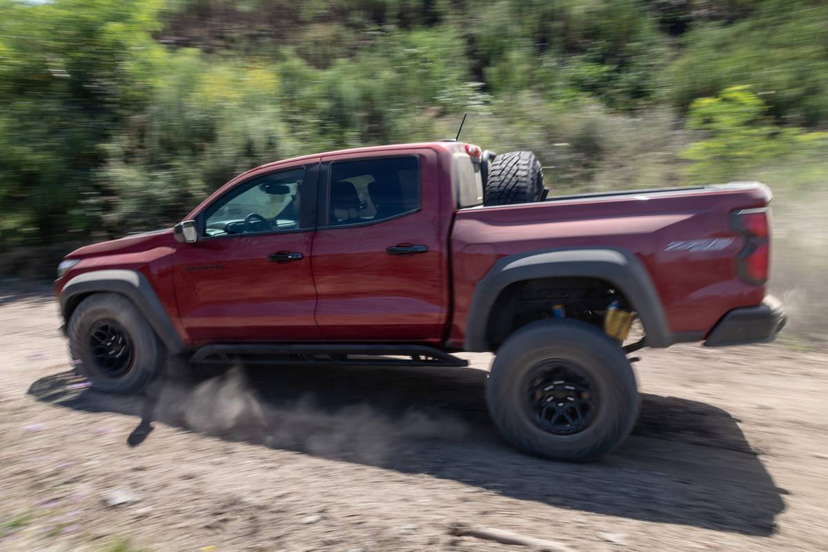 chevrolet colorado 4wd zr2 crew cab 2025 13 exterior offroad profile scaled jpg