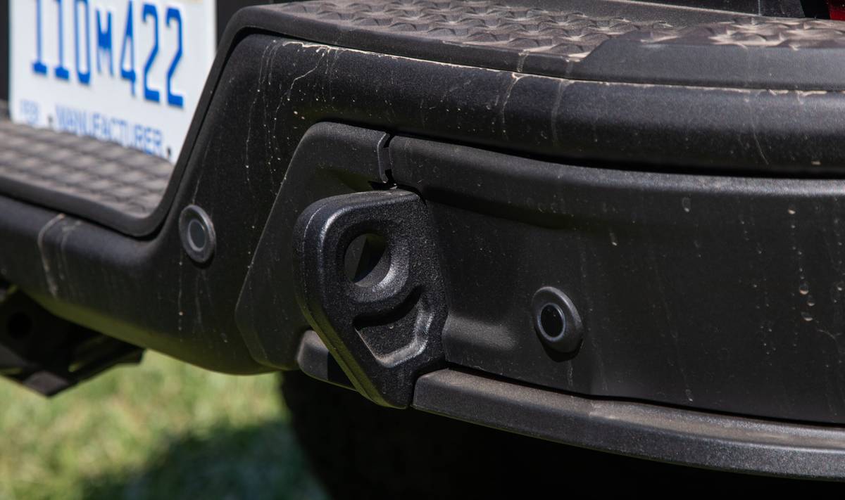 chevrolet colorado 4wd zr2 crew cab 2025 36 exterior rear tow hook scaled jpg