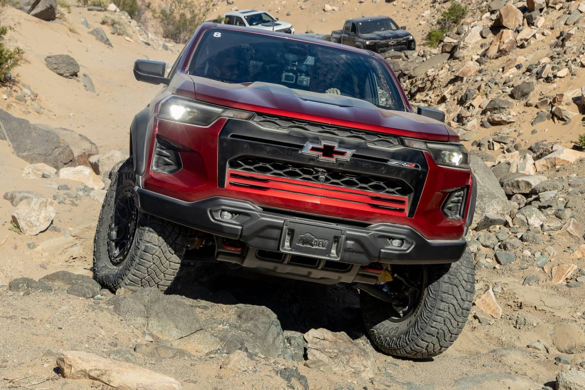 chevrolet colorado zr2 bison 2024 09 exterior front scaled jpg