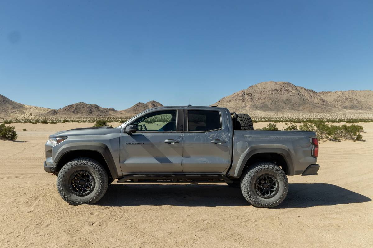 chevrolet colorado zr2 bison 2024 22 exterior profile scaled jpg